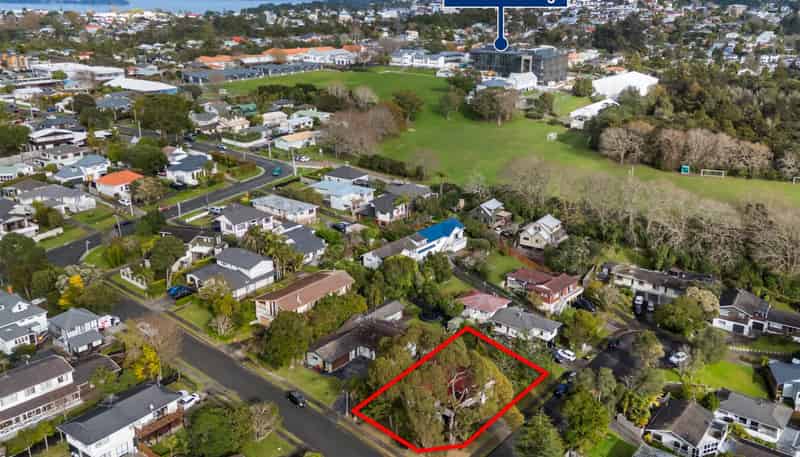 10 Paruru Avenue, Northcote