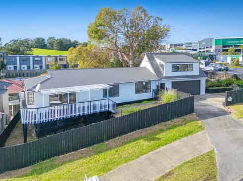 690 Whangaparaoa Road, Stanmore Bay