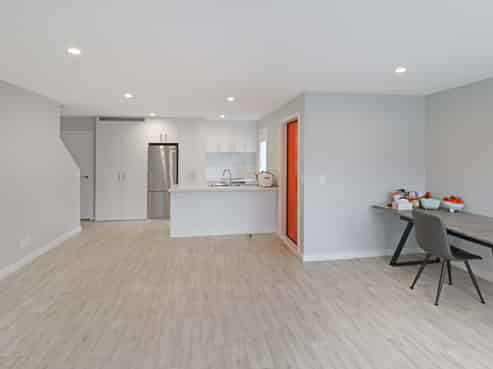 7/60 Broderick Road, Johnsonville