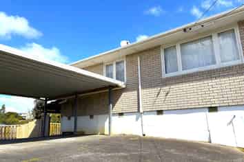 93 Hendry Avenue, Hillsborough