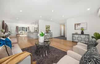 98 Tiriwa Drive, Massey