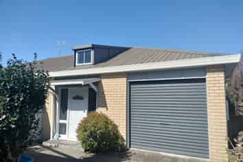 b/14 Francis Dr, Katikati