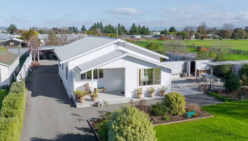 2 Naples Street, Martinborough
