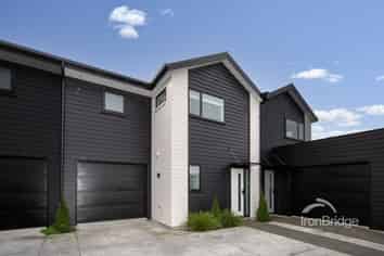 30E Hills Road, Edgeware