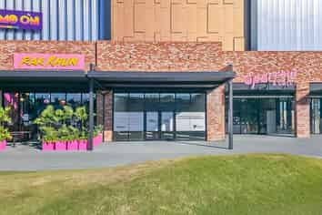 PREMIUM RESTAURANT OPPORTUNITY
