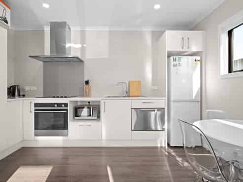 1/17 Vialou Street, Hamilton Central