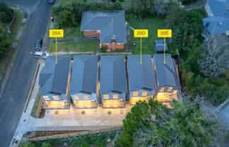 26D Trojan Crescent, New Lynn