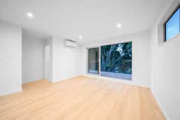 26D Trojan Crescent, New Lynn