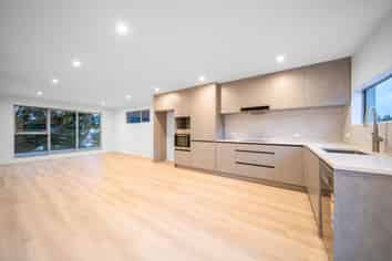 26D Trojan Crescent, New Lynn