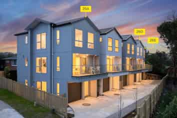 26E Trojan Crescent, New Lynn