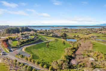 17d Westdale Road, Redwood Valley