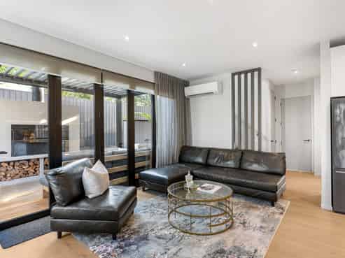 1 Ryanville Lane, Saint Heliers