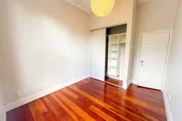 1/29 Kings Road, Three Kings