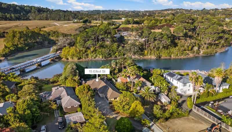 15 Elliot Street, Riverhead