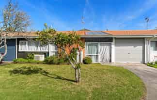 2/15 McIntyre Road, Mangere Bridge