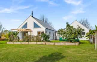 6 Retreat Road, Paihia