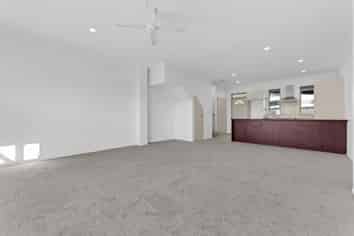 14/150 Chapel Road, Flat Bush