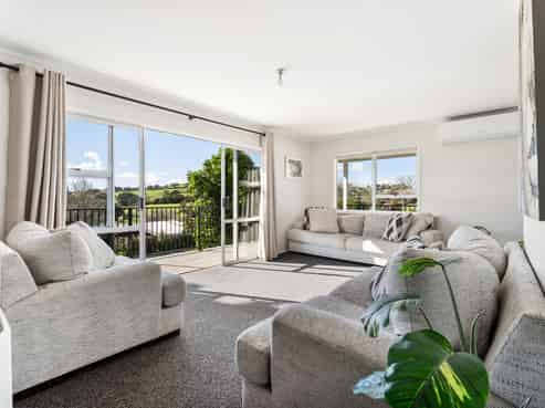 6 Wi Apo Place, Wellsford