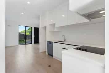 3/518 Blockhouse Bay Road, Blockhouse Bay