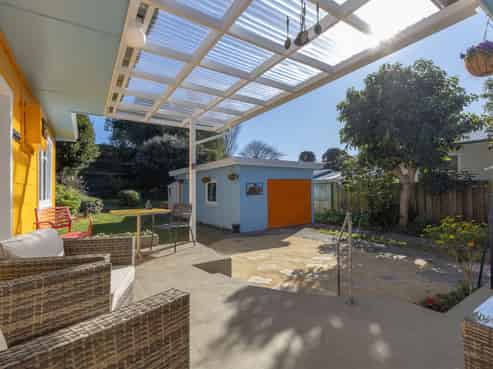 22 Dale Road, Raumati South