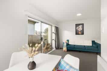 1/154 Onepu Road, Lyall Bay