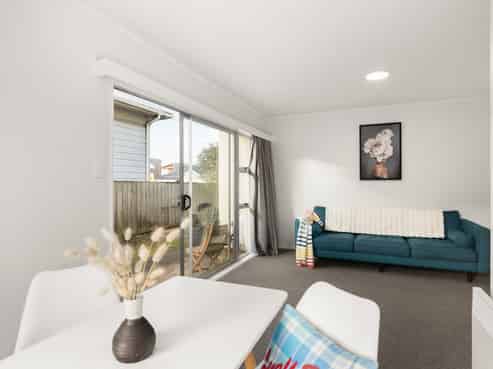 1/154 Onepu Road, Lyall Bay