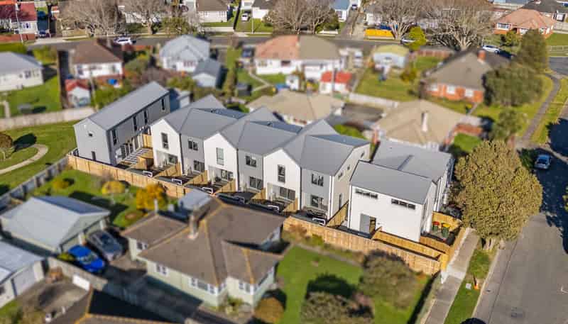 16 Sladden Street, Naenae