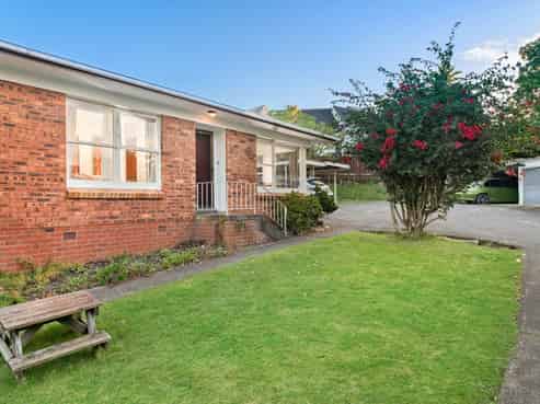 8/55A Vauxhall Road, Devonport