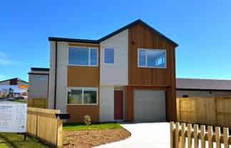 23 Quentin Drive, Hamilton Lake