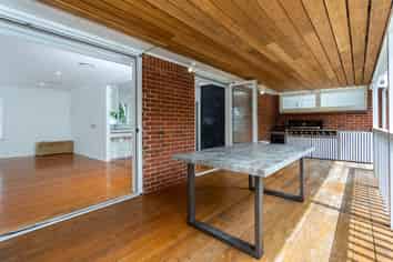 19 Meola Road, Westmere