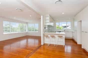 19 Meola Road, Westmere