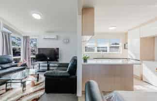 10 Bremridge Place, Melville