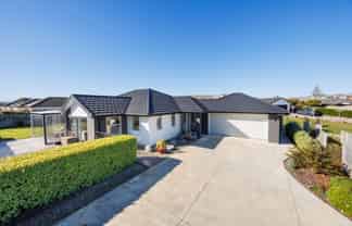 34 Dogwood Way, Milson