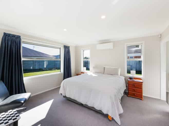 34 Dogwood Way, Milson