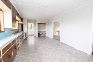18 Orchard East Road, Ngatea