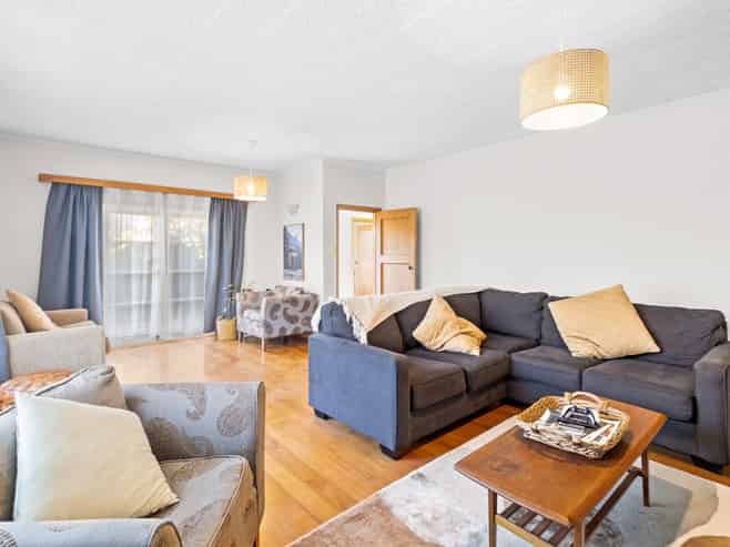 79 Savage Crescent, West End