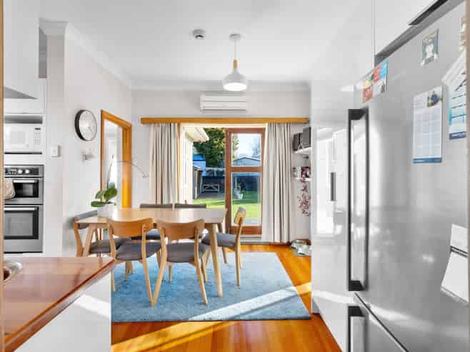79 Savage Crescent, West End