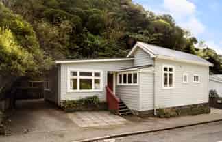 94 Holloway Road, Aro Valley