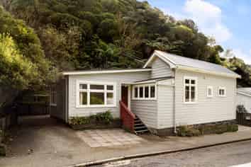 94 Holloway Road, Aro Valley