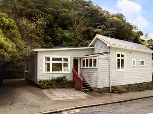 94 Holloway Road, Aro Valley