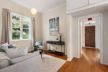 94 Holloway Road, Aro Valley