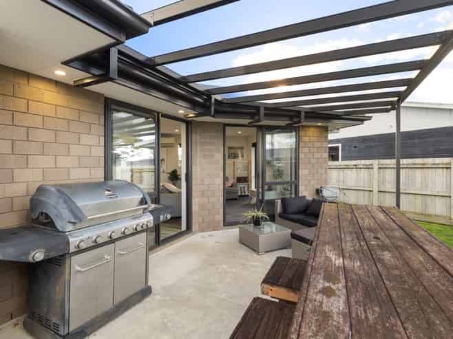 8A Shetland Place, Westbrook
