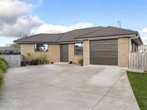 8A Shetland Place, Westbrook
