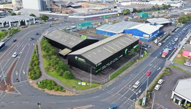  2 Station Road, Penrose