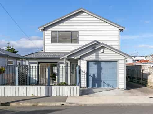 12 Kauri Street, Miramar