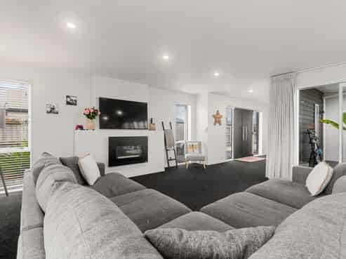 10 Monaco Grove, Fitzherbert