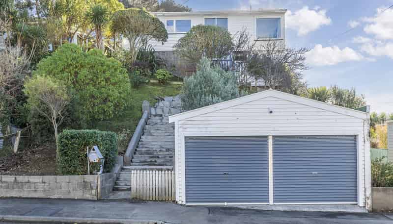 14 Ribble Street, Island Bay