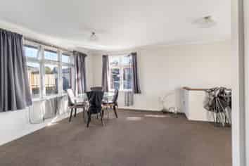 17a Clifton Terrace, West End