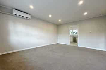 8/18 Harding Avenue, Mount Wellington