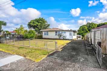 13 Julian Place, Otara